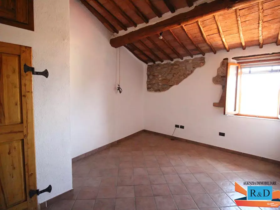 Immagine 2 di Appartamento in vendita  a Casole D'elsa