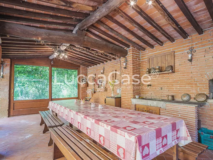 Immagine 46 di Casa colonica in vendita  a Capannori