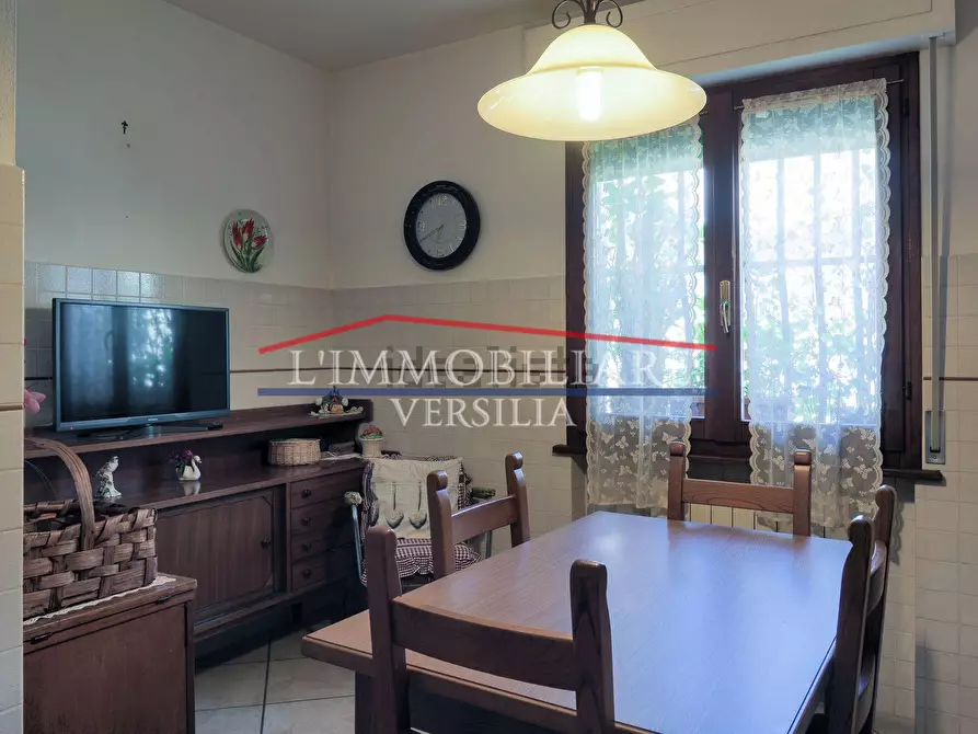 Immagine 10 di Appartamento in affitto  a Massa