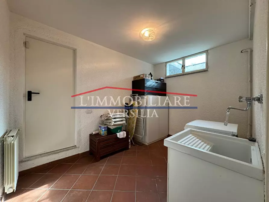 Immagine 28 di Villa in vendita  a Forte Dei Marmi