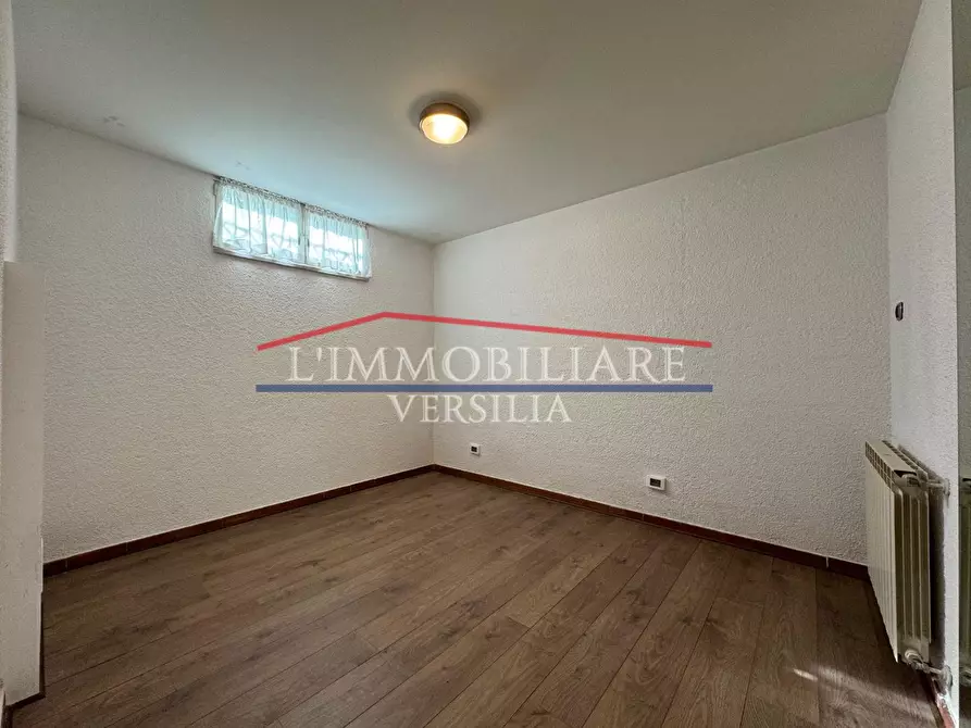 Immagine 27 di Villa in vendita  a Forte Dei Marmi