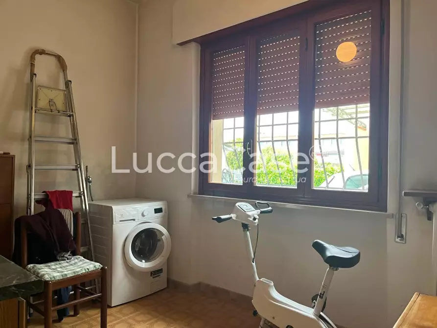 Immagine 13 di Villa in vendita  a Porcari