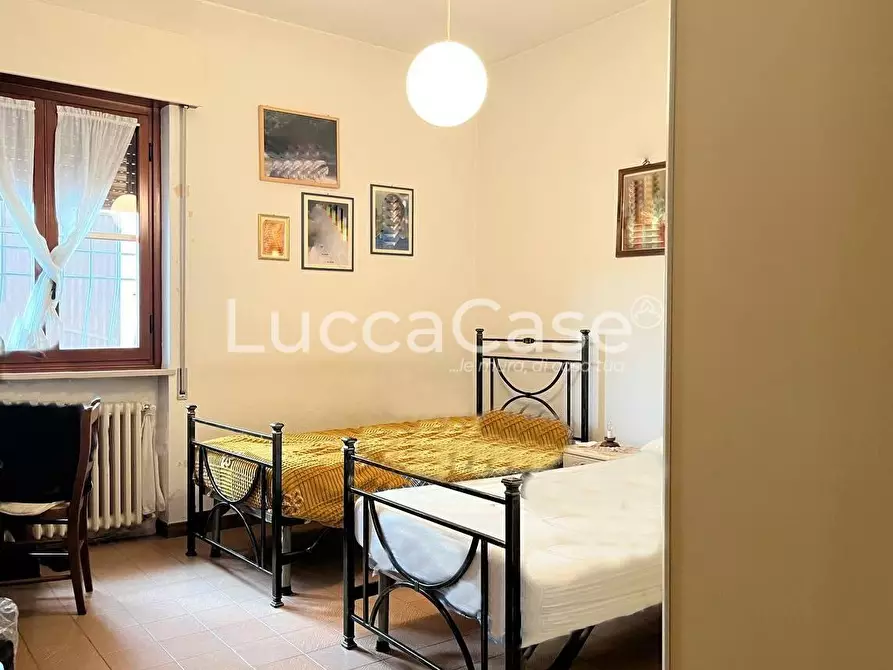 Immagine 9 di Villa in vendita  a Porcari