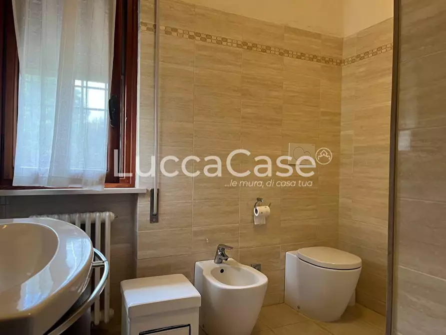 Immagine 12 di Villa in vendita  a Porcari