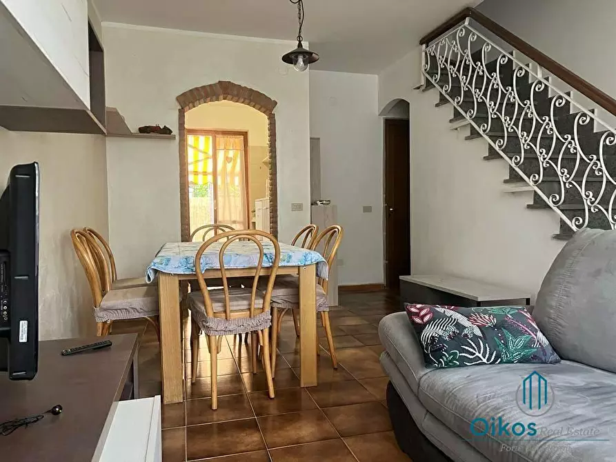 Immagine 10 di Appartamento in affitto  a Massa