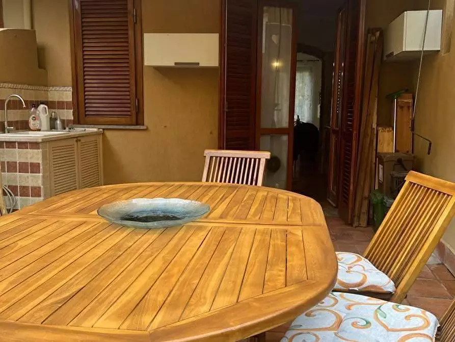 Immagine 9 di Appartamento in affitto  a Massa