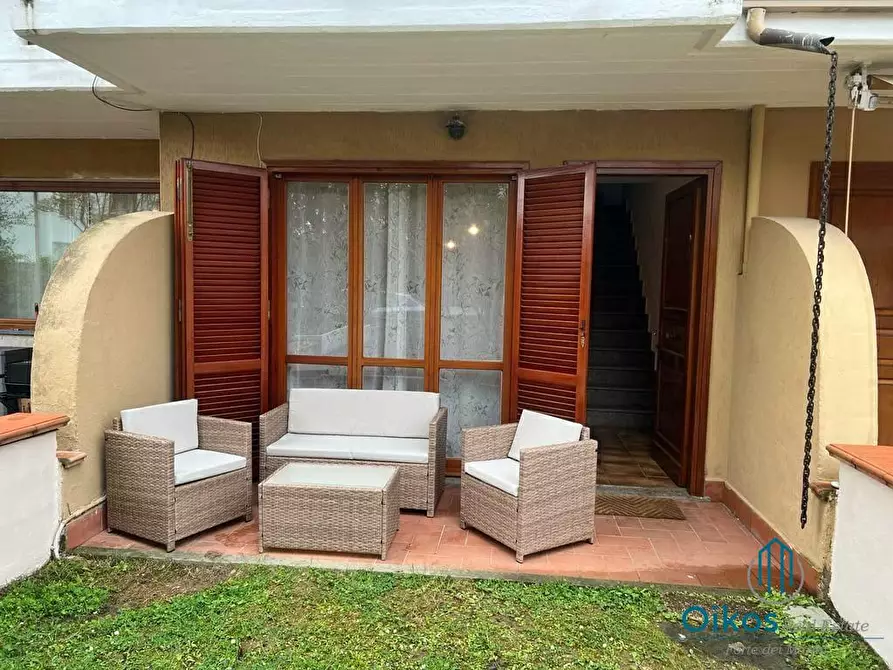 Immagine 18 di Appartamento in affitto  a Massa