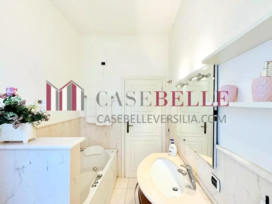 Immagine 20 di Casa bifamiliare in affitto  a Forte Dei Marmi