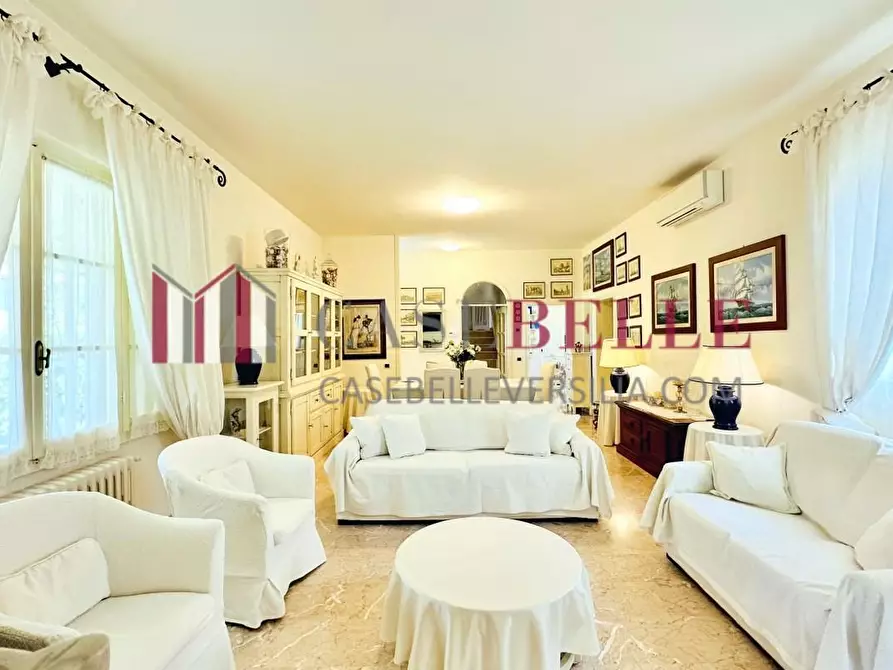 Immagine 4 di Casa bifamiliare in affitto  a Forte Dei Marmi