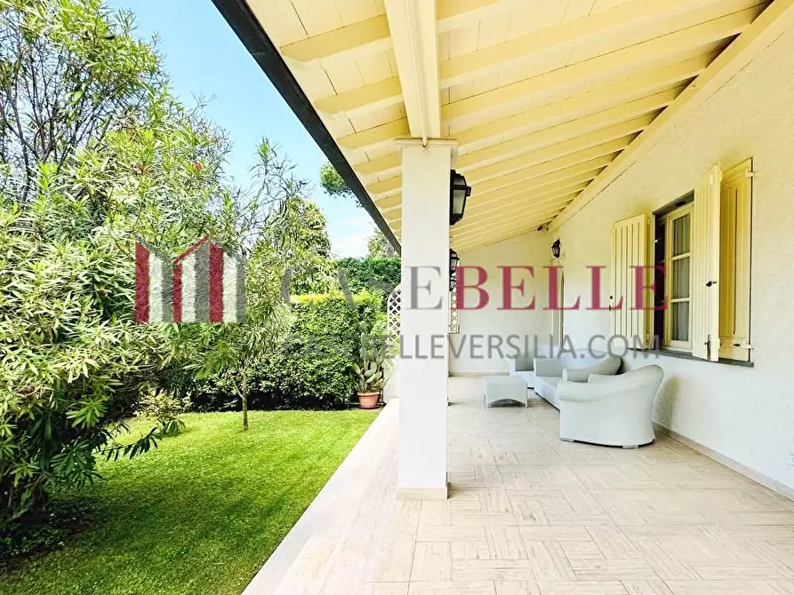 Immagine 48 di Casa bifamiliare in affitto  a Forte Dei Marmi