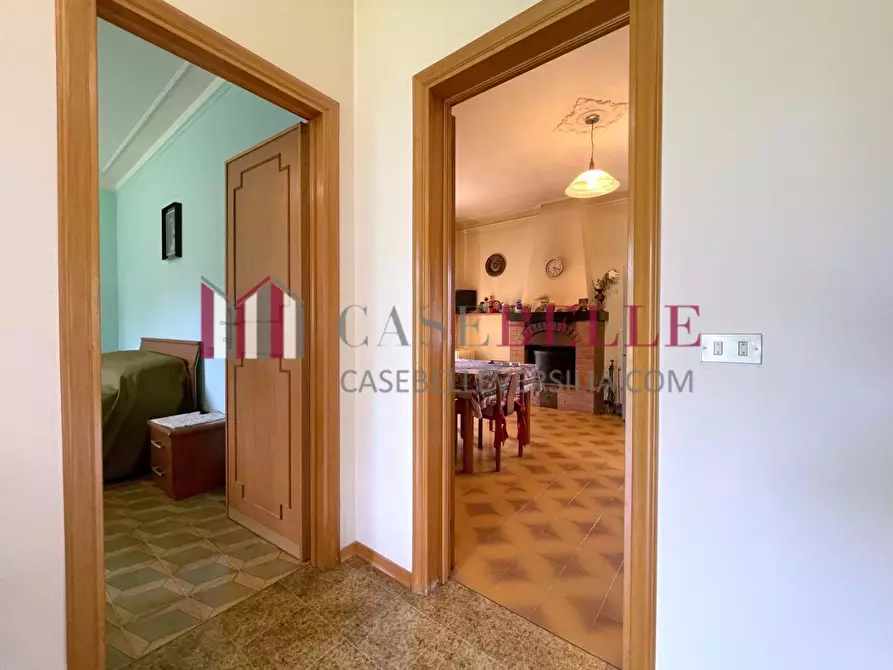 Immagine 11 di Casa indipendente in vendita  a Camaiore