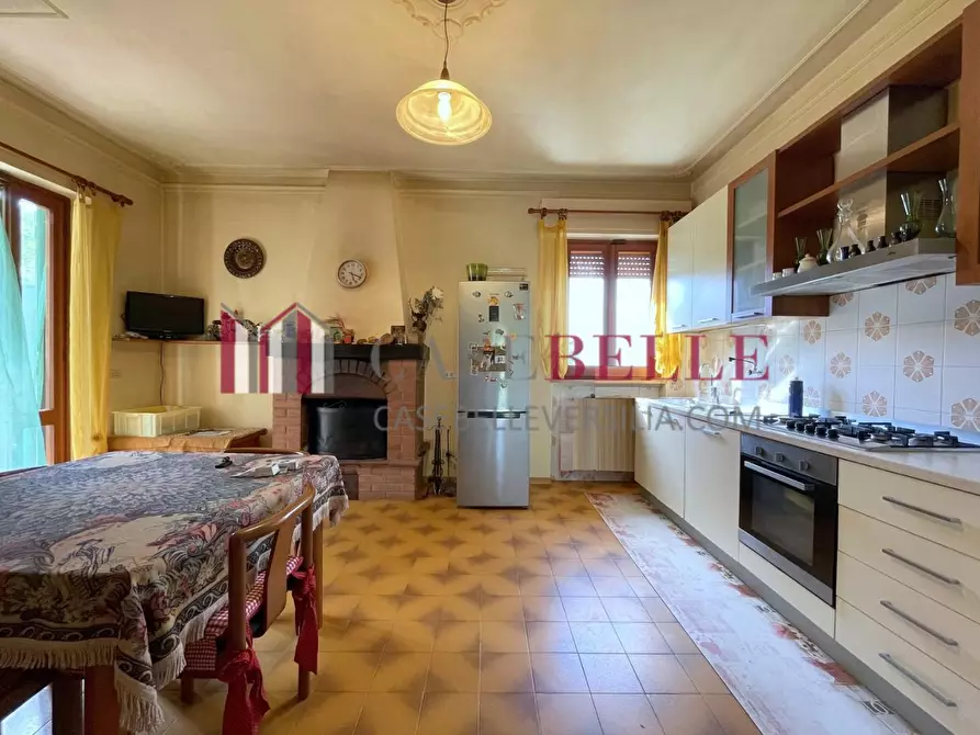 Immagine 12 di Casa indipendente in vendita  a Camaiore