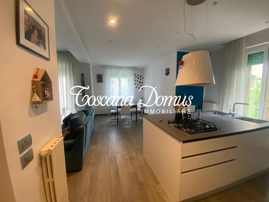 Immagine 2 di Appartamento in vendita  a Siena