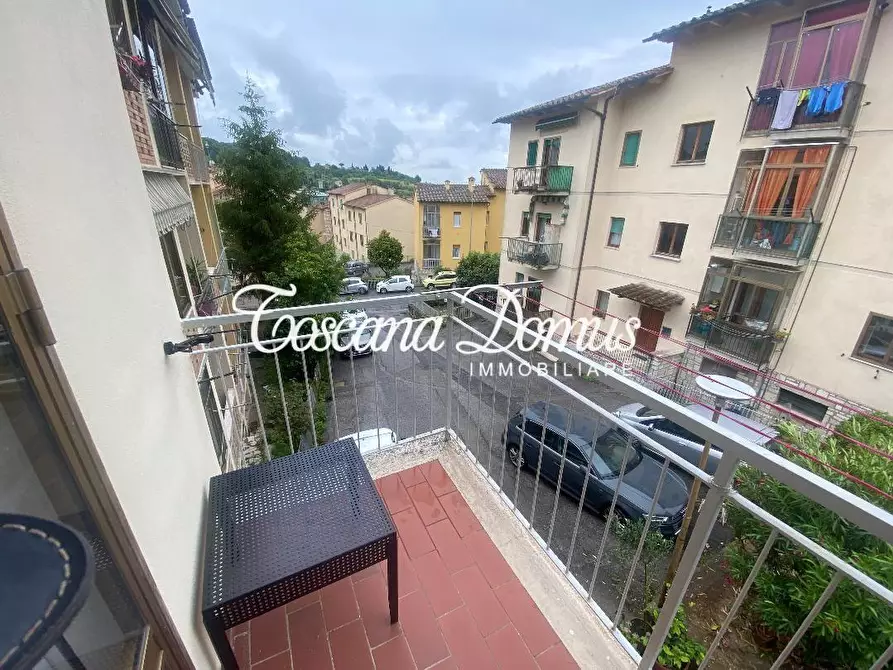 Immagine 8 di Appartamento in vendita  a Siena