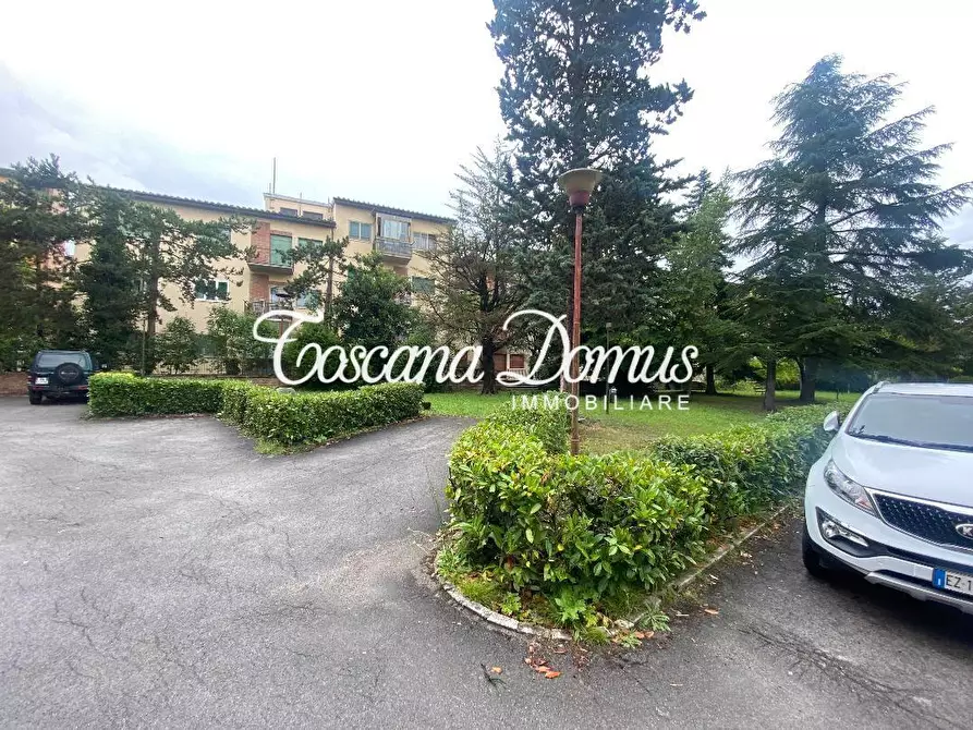 Immagine 16 di Appartamento in vendita  a Siena