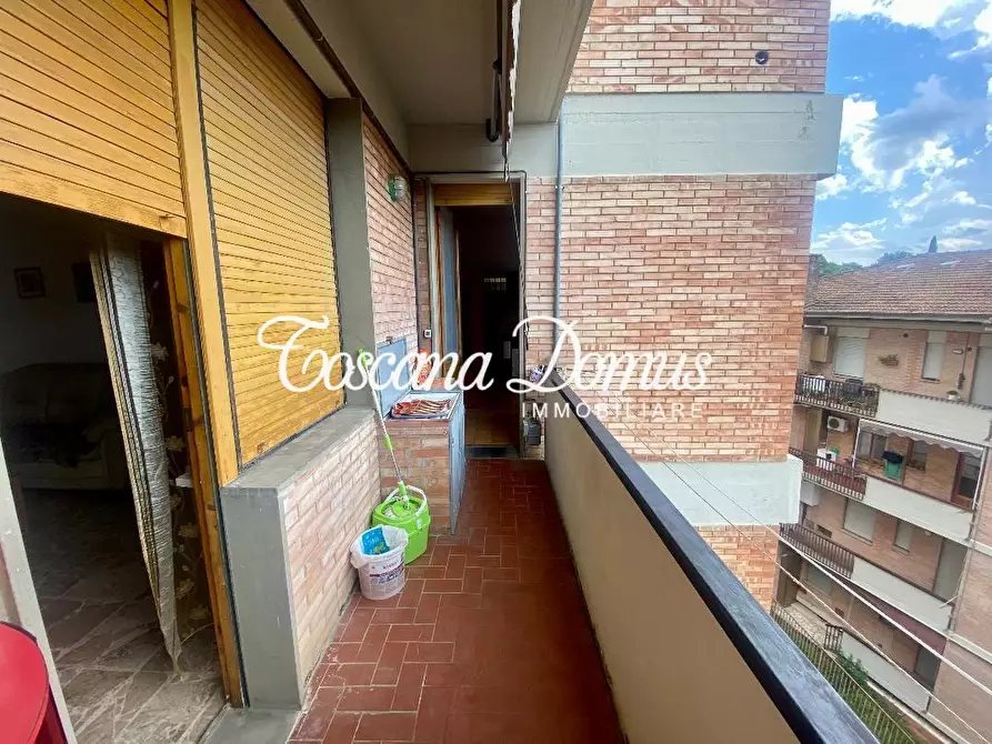 Immagine 6 di Appartamento in vendita  a Siena