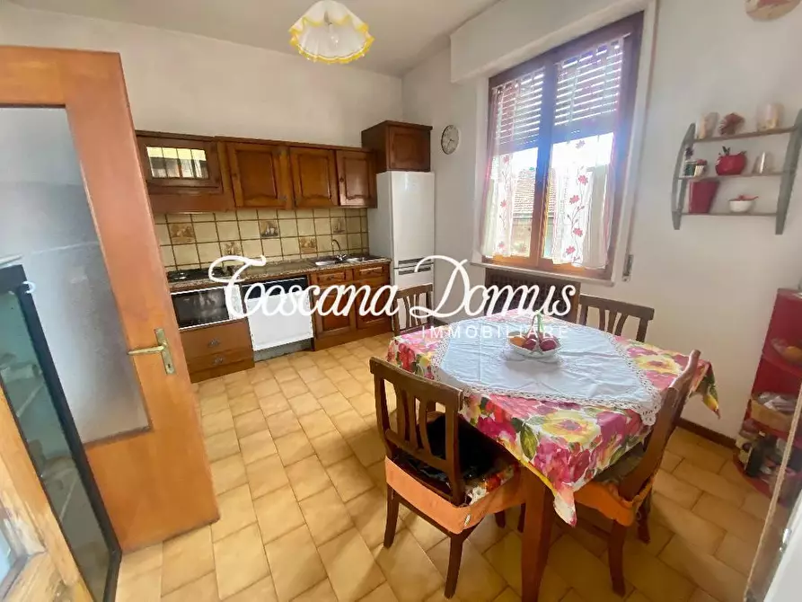 Immagine 4 di Appartamento in vendita  a Siena