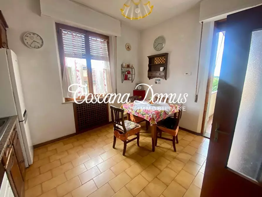 Immagine 5 di Appartamento in vendita  a Siena