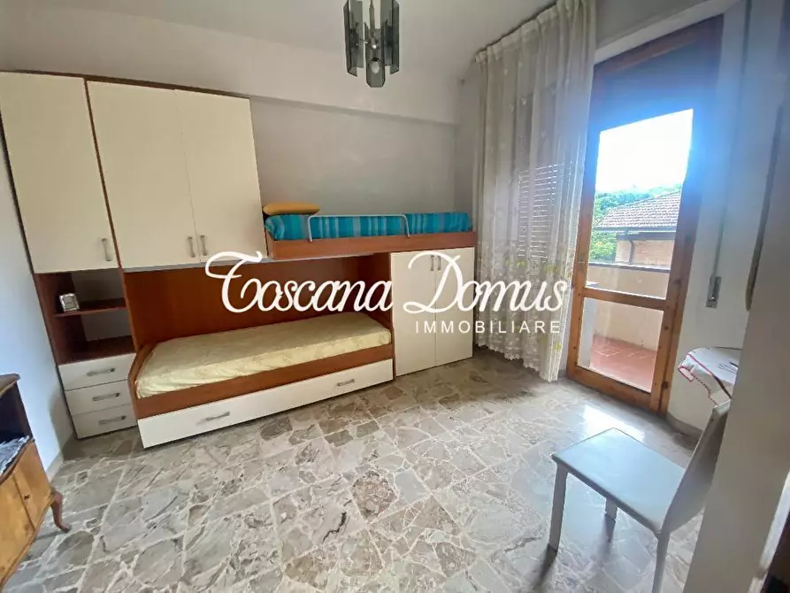 Immagine 10 di Appartamento in vendita  a Siena