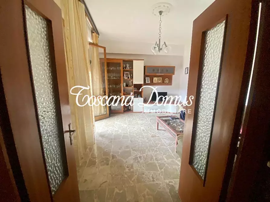 Immagine 1 di Appartamento in vendita  a Siena