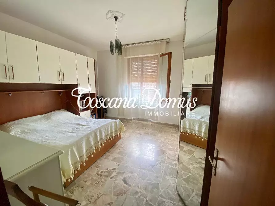 Immagine 9 di Appartamento in vendita  a Siena