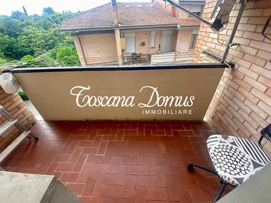 Immagine 7 di Appartamento in vendita  a Siena