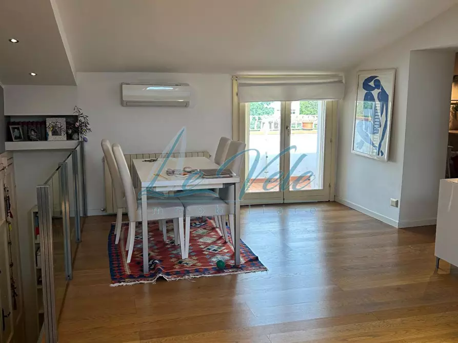 Immagine 4 di Appartamento in vendita  a Massa