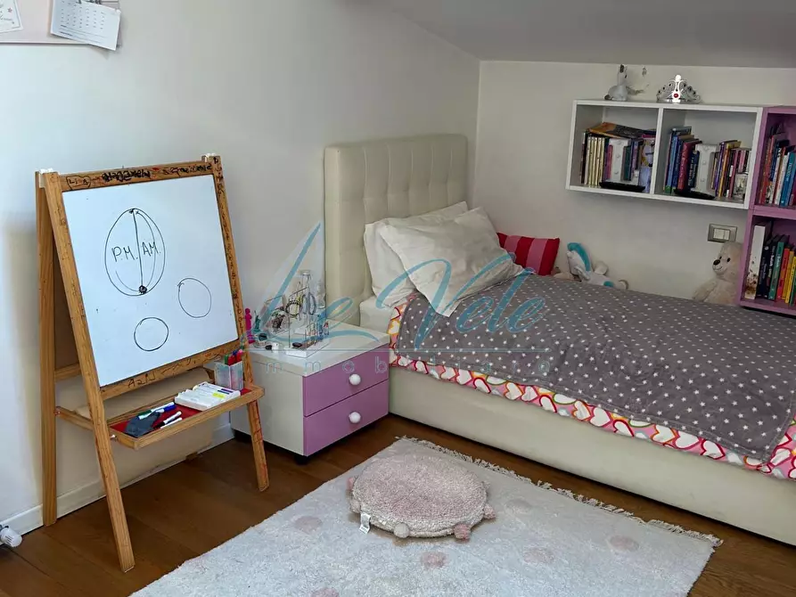 Immagine 10 di Appartamento in vendita  a Massa