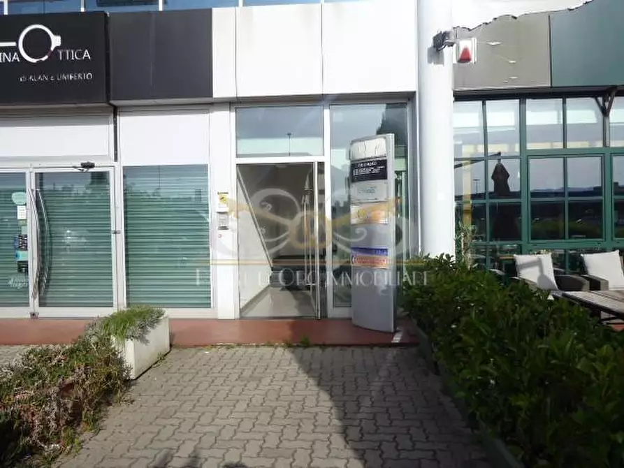 Immagine 2 di Ufficio in affitto  a Pisa