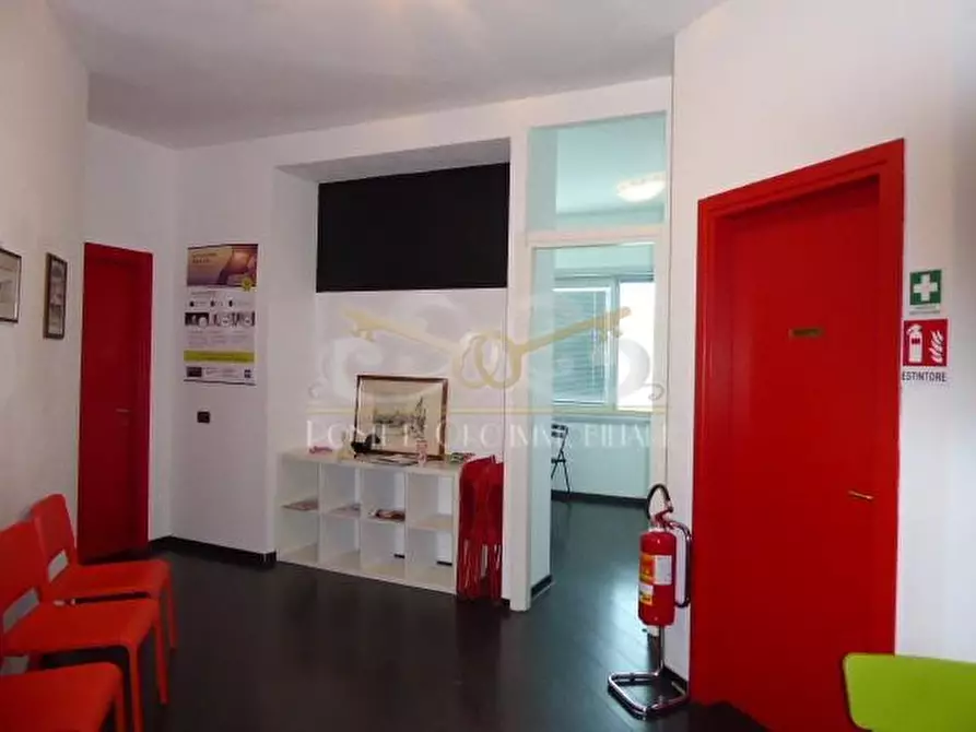 Immagine 19 di Ufficio in affitto  a Pisa