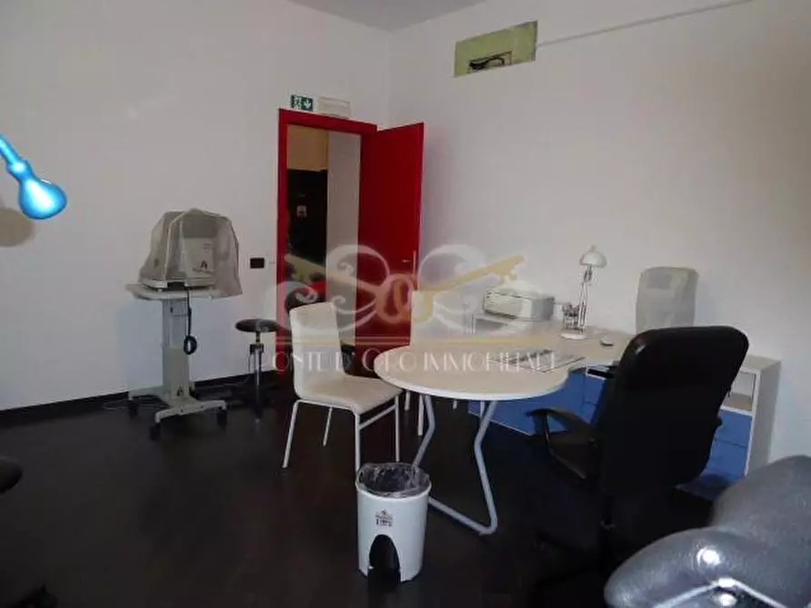 Immagine 9 di Ufficio in affitto  a Pisa