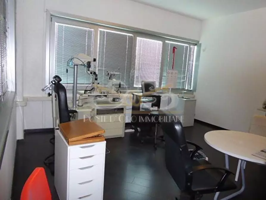 Immagine 8 di Ufficio in affitto  a Pisa