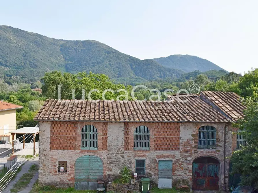 Immagine 21 di Terratetto in vendita  a Lucca