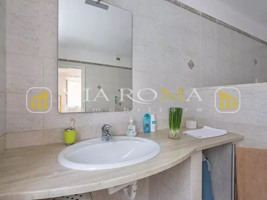 Immagine 23 di Terratetto in vendita  a Lucca