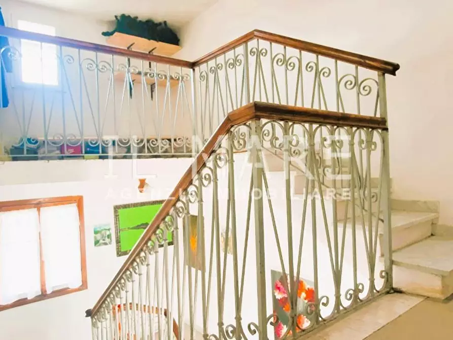 Immagine 7 di Casa semindipendente in vendita  a Massa