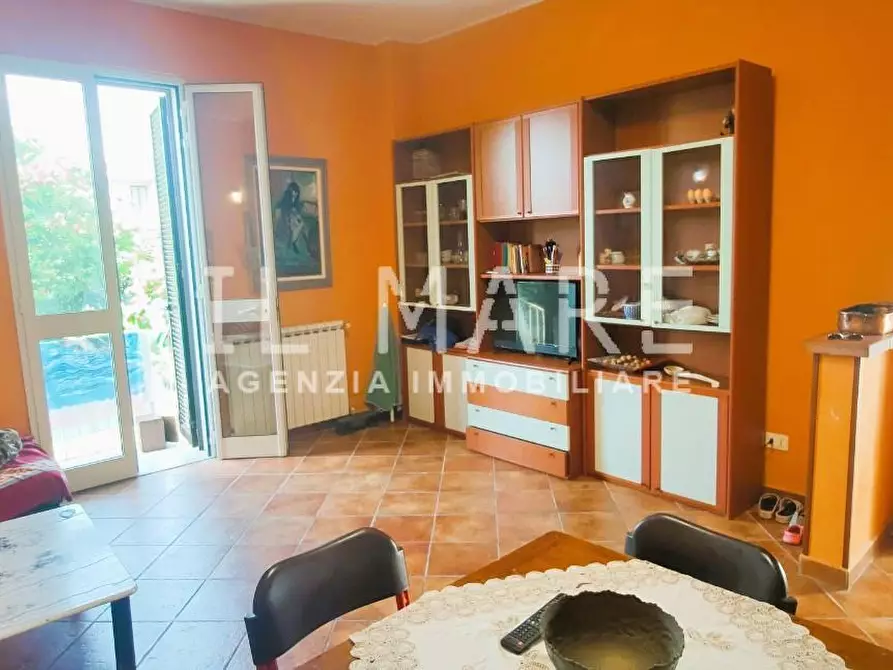 Immagine 20 di Casa semindipendente in vendita  a Massa