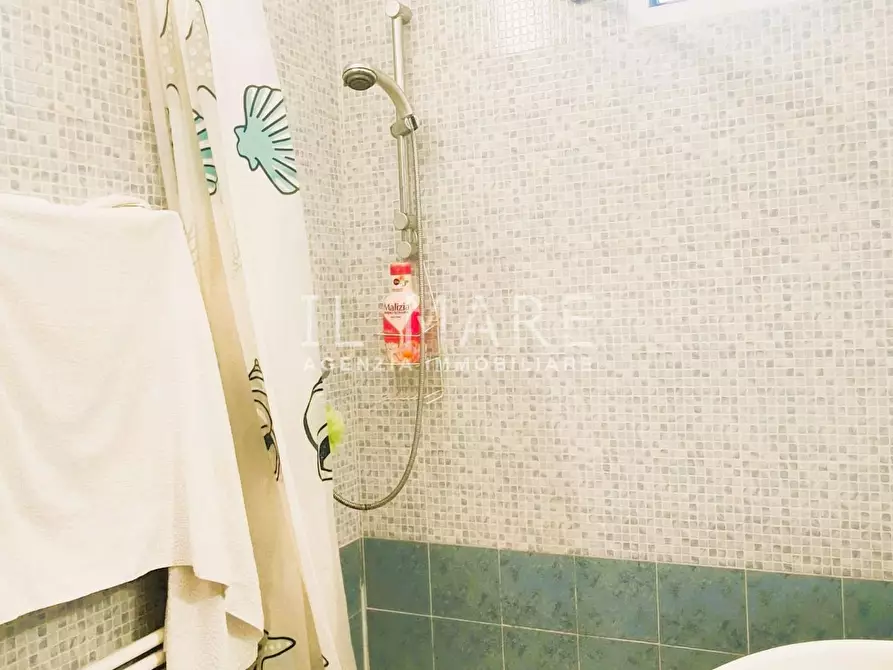 Immagine 8 di Casa semindipendente in vendita  a Massa