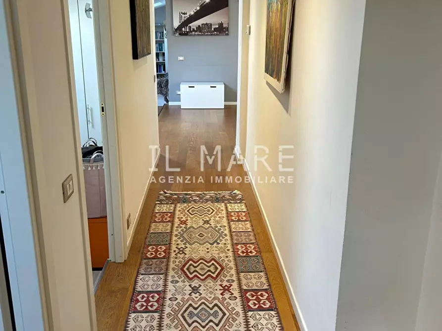 Immagine 7 di Appartamento in vendita  a Massa