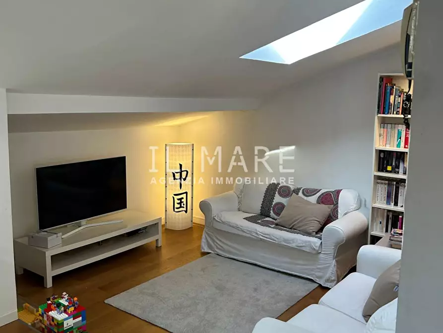 Immagine 11 di Appartamento in vendita  a Massa