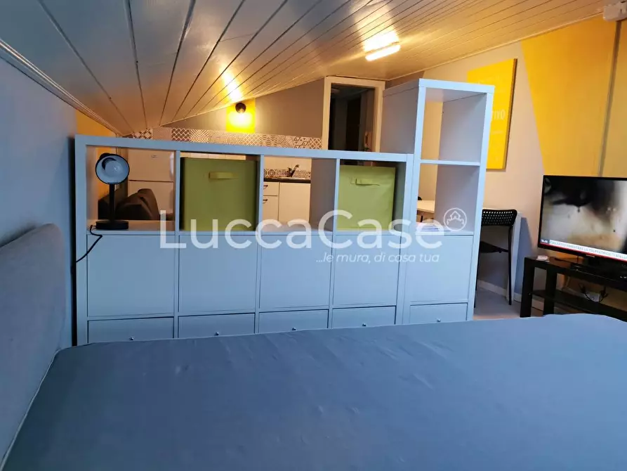 Immagine 5 di Mansarda in vendita  a Lucca