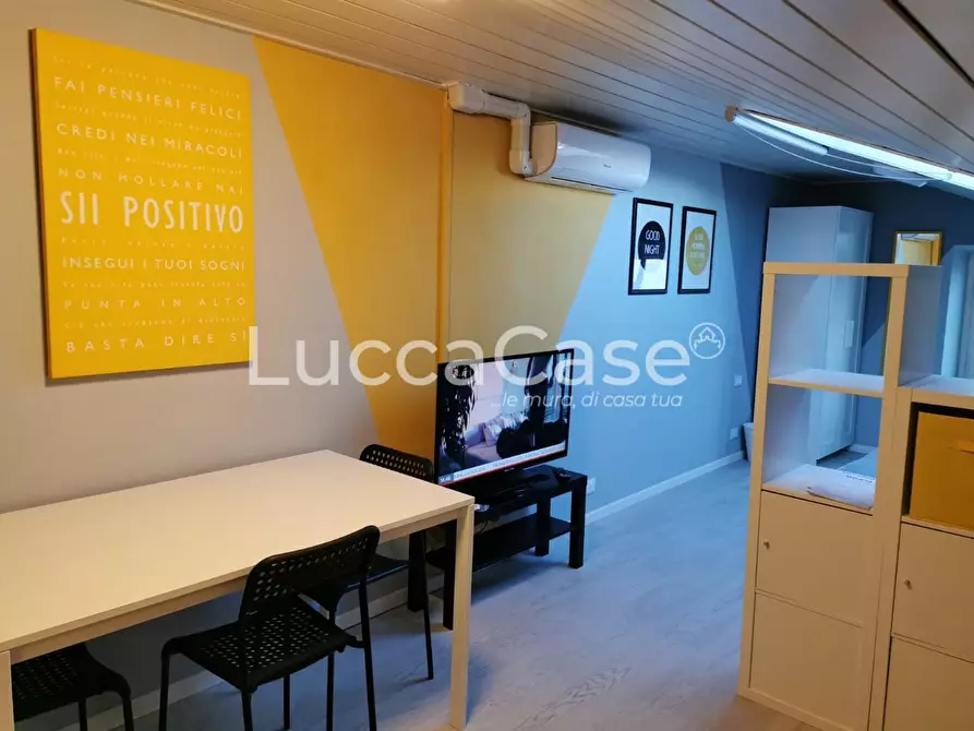 Immagine 7 di Mansarda in vendita  a Lucca