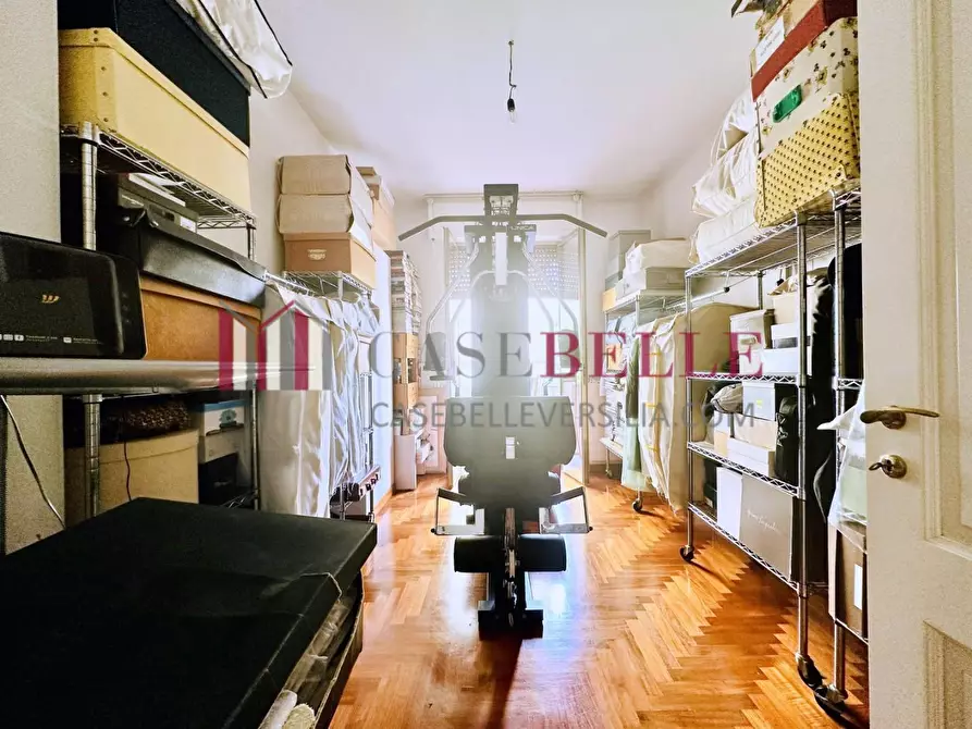 Immagine 19 di Mansarda in vendita  a Massa