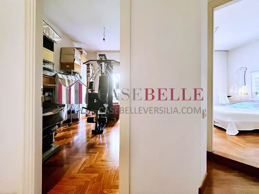 Immagine 18 di Mansarda in vendita  a Massa