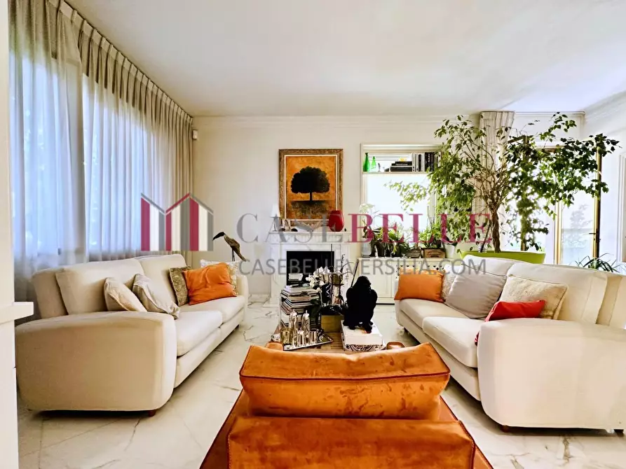 Immagine 3 di Mansarda in vendita  a Massa