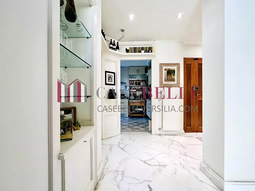 Immagine 10 di Mansarda in vendita  a Massa