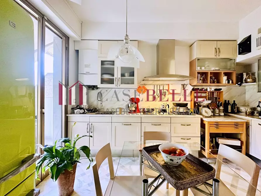 Immagine 14 di Mansarda in vendita  a Massa