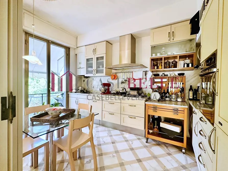 Immagine 12 di Mansarda in vendita  a Massa