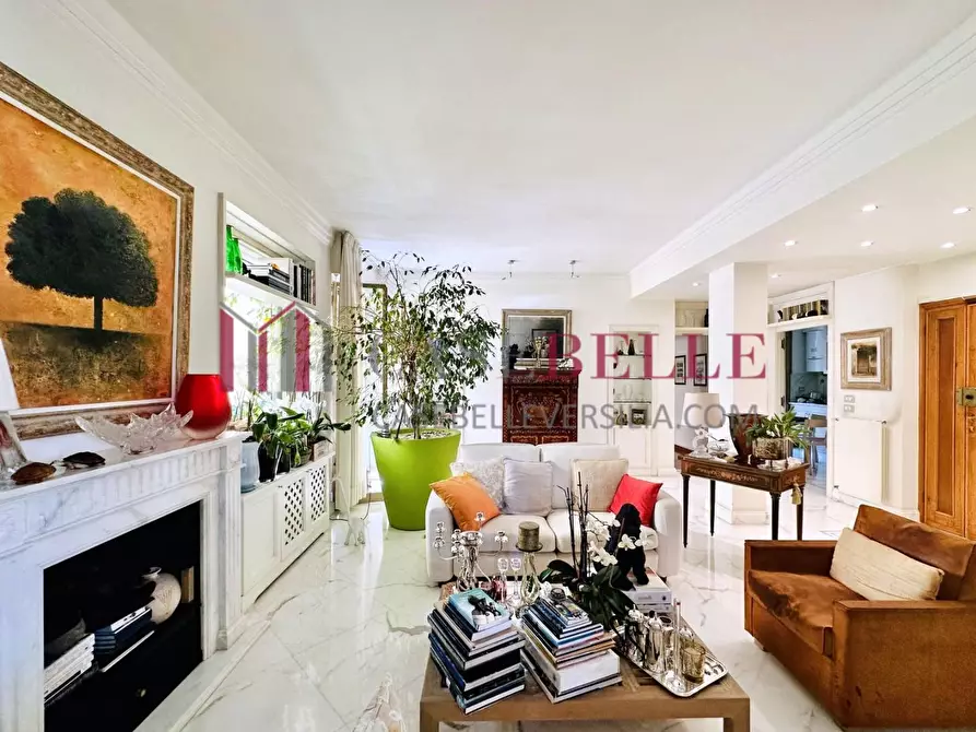 Immagine 4 di Mansarda in vendita  a Massa