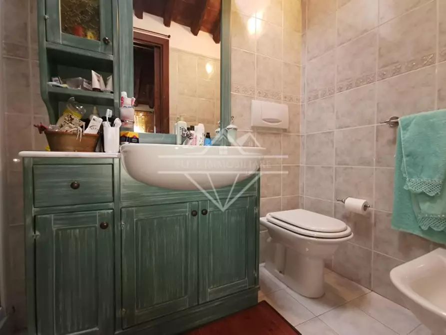 Immagine 17 di Porzione di casa in vendita  a Carrara