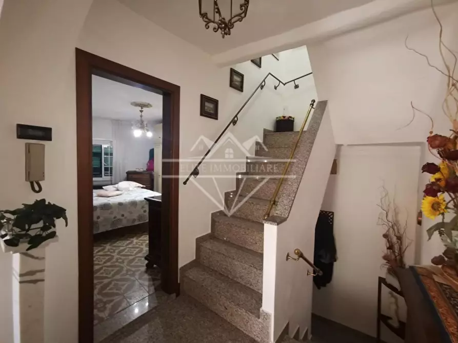 Immagine 9 di Porzione di casa in vendita  a Carrara